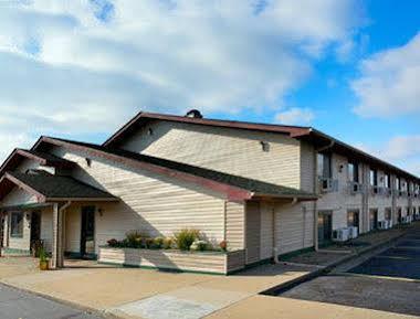 Super 8 By Wyndham Twinsburg/cleveland Area Hotel Twinsburg