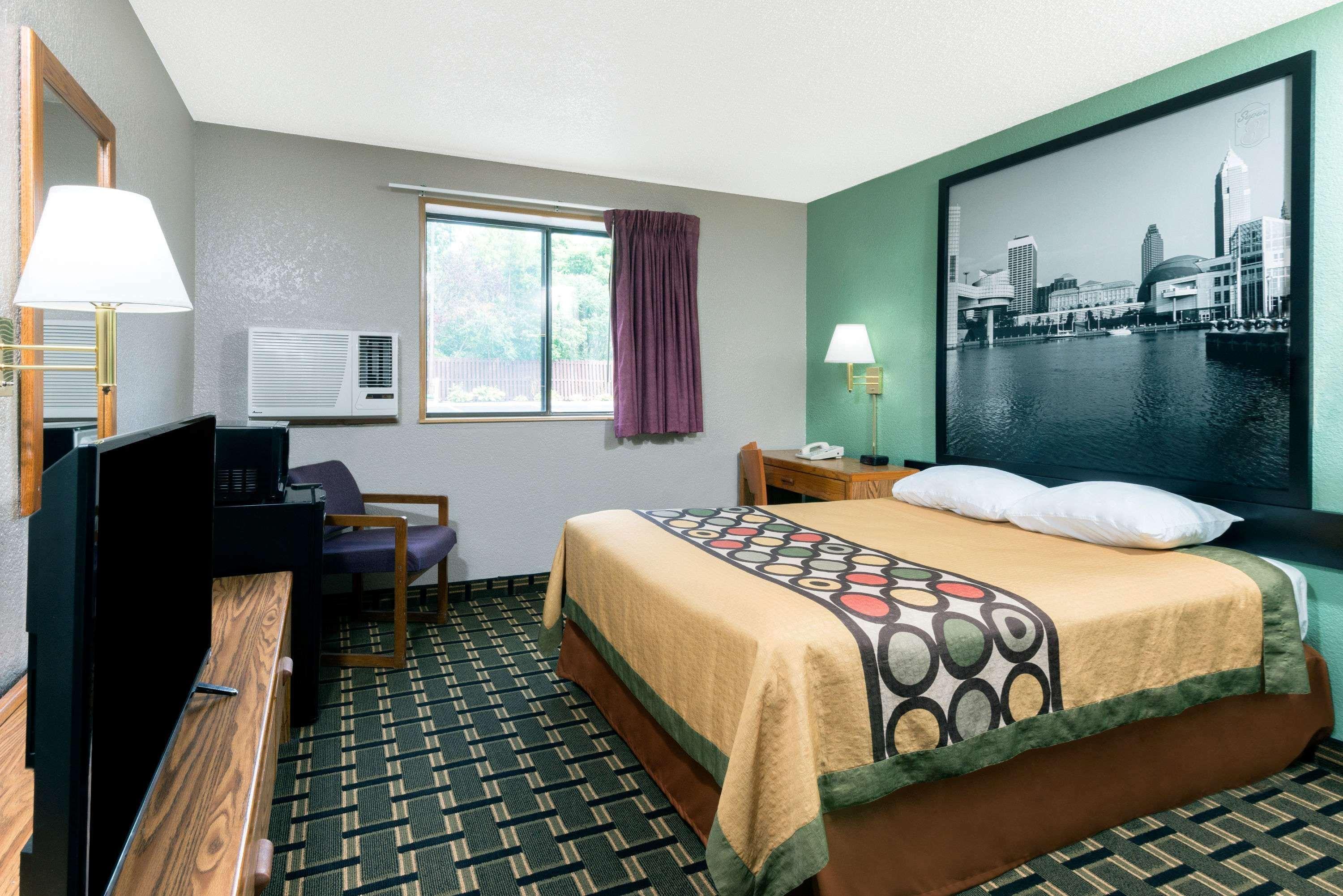 Hotel Super 8 By Wyndham Twinsburg/cleveland Area
