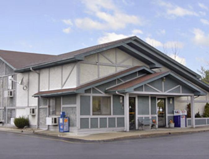 Super 8 By Wyndham Twinsburg/cleveland Area Hotel